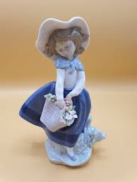Lladro 5222 "pretty Pickings" Girl With Basket of Flowers, Lladro Girl Figurine Vintage Figurine Spain. - Etsy UK