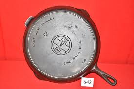 Lot - Griswold #12 719 Large Block Logo cast Iron Skillet ...
