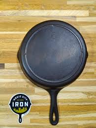 Lodge No. 6, Three-notch, Hand-scribed Cast Iron Skillet - Etsy
