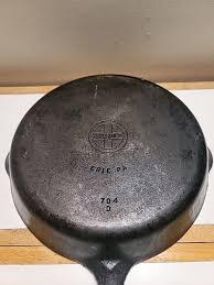 Griswold No.8 Cast Iron Skillet #704D ERIE PA. U.S.A. | eBay