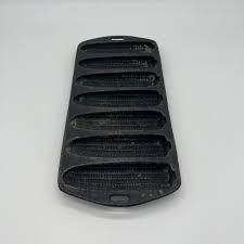 Cast Iron Cornbread Stick Pan (Item Number 0168) – Amy's Antique Mall