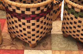 Woven Reed Trash Basket With Wood Base - Etsy
