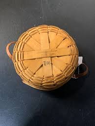 Sold at Auction: Longaberger Round Basket