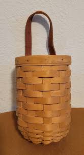 2003 Longaberger Basket, with One Leather Handle 7,5" Tall ...