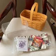 Longaberger | Accents | Longaberger Medium Gathering Basket 240co New | Poshmark