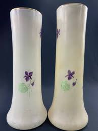 Grande paire de vases en verre décor floral émaillé début ...