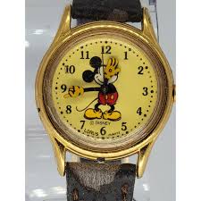 Vintage Disney Mickey Mouse Lorus Watch, Lorus by Seiko ...