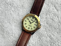 Vintage Lorus Sports Luminescent Stainless Steel Quartz ...