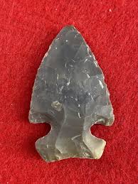Sold at Auction: Dovetail Indian Artifact Arrowhead