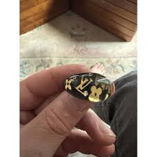 Louis Vuitton Ring M ½ UK: Distinctive Design