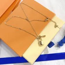 Matching Couple Necklaces Gold: Stainless Steel Round Charm ...