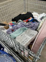 🤩$2 Monday🤩 Open 10am to 6pm 💥We have THOUSANDS of items ...