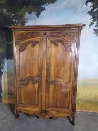 Louis XV Low Carved Cabinet, 1700s for sale at Pamono