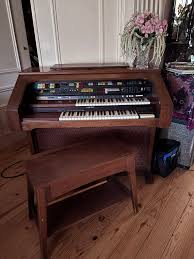 ORGAN Lowery CO80