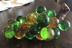 LARGE VINTAGE LUCITE Glass Grapes on Vine Cluster Ambet And Green 70's 12” $14.98 - PicClick