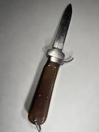 German WW2 Paratrooper Gravity Knife | EstateSales.org