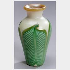 Sold at auction Kew Blas Green Pulled-Feather Glass Vase ...