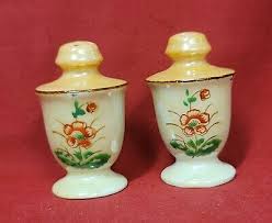 VINTAGE LUSTERWARE JAPAN TAN, CREAM AND FLORAL SALT & PEPPER SHAKERS | eBay