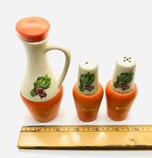 Vintage 1970's Oil, Salt and Pepper Set, Vintage Salt and Pepper Shakers, Vintage Oil Bottle, Vintage Kitchen Accessories, Vintage Decor - Etsy