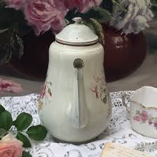 Rare et rare cafetière ancienne française en émail « Forme ...