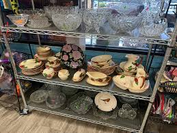 Charlie's... - Charlie's Angels Animal Rescue Thrift Store