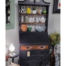 Four Dog Vintage Creations | Hagerstown MD