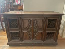 Restoring a Vintage Sylvania Stereo Console