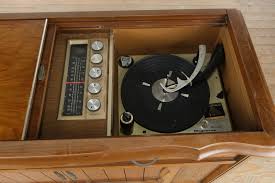 Vintage Magnavox Astro-Sonic Stereo Console Cabinet (1964 ...