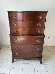 White Fine Furniture Co Mahogany Serpentine Front High ...