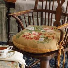 Victoria English Cottage 2025 - Hoffman Media Store