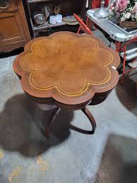 Flower shaped vintage side table/hallway table. 24" top ...