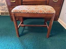 ANTIQUE VANITY WITH STOOL | EstateSales.org