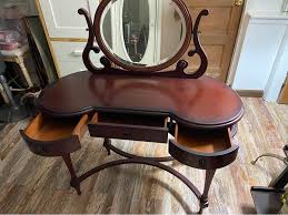 Vintage Mahogany Bombay Company Vanity With Mirror