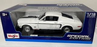 1968 Ford Mustang GT Cobra Jet Maisto White W/Black stripes ...