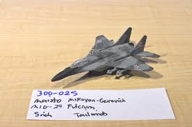 Maisto Tailwinds Die Cast Grey MIG-29 Fulcrum Russian ...