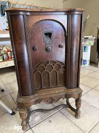 Beautiful Antique Majestic Model 20 Floor Model Tube Radio ...