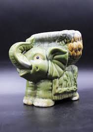 Vintage Small Majolica Style Green Elephant Pot Planter | EstateSales.org