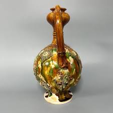 Tang Dynasty Tri-color Applied Floral Phoenix-head Vase - Shop Collectors Items for Display - Pinkoi