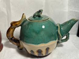 Vintage Art Pottery Majolica Teapot With Frog Lid, or A ...
