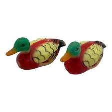 Ducks Salt Pepper Shakers Mallard Resin 1970s Stoppers ...