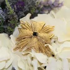 Carolee | Jewelry | Vintage Carolee Maltese Cross Broochpin | Poshmark