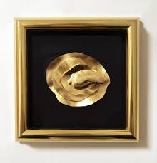 ▷ Unravel by Yuiko Ráyka, 2020 | Gold Leaf Paintings | Artsper