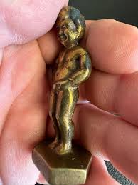 Sold at Auction: Vintage Belgium Manneken Bronze Bell Souvenir