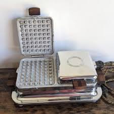 Vintage Universal Chrome Waffle Maker, 1940's - Etsy New Zealand