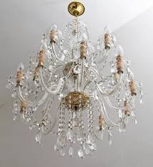 Maria Theresa Mid-Century Modern Italian 15-Light Crystal Chandelier, 1950s | €2,500 | Whoppah