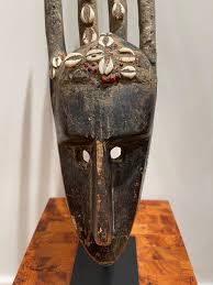 Four rams Ntomo Mask, Bamana Population, Mali For Sale at 1stDibs