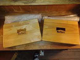 VINTAGE MARLBORO POKER SET IN NICE SOLID WOOD CASE NEW IN ...