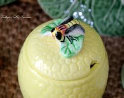 A Pretty Vintage 1930s Honey Pot or Jar, Bee Finial ...