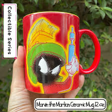 Pladao Collectible Marvin the Martian Shooting Gun Ceramic ...