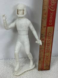 MPC Spaceman 5” Toy Action Figures Astronaut Red & White Space Helmet Lot of 5 | eBay